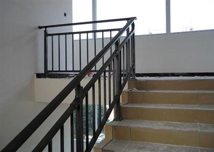 楼梯扶手
