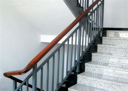 楼梯扶手
