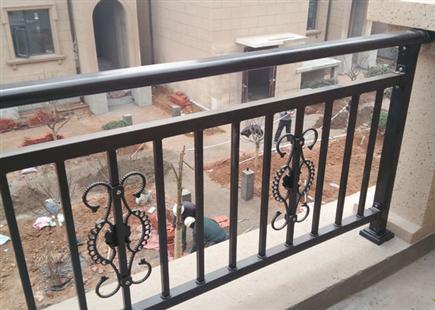 阳台护栏